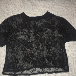 Cropped lace shirt